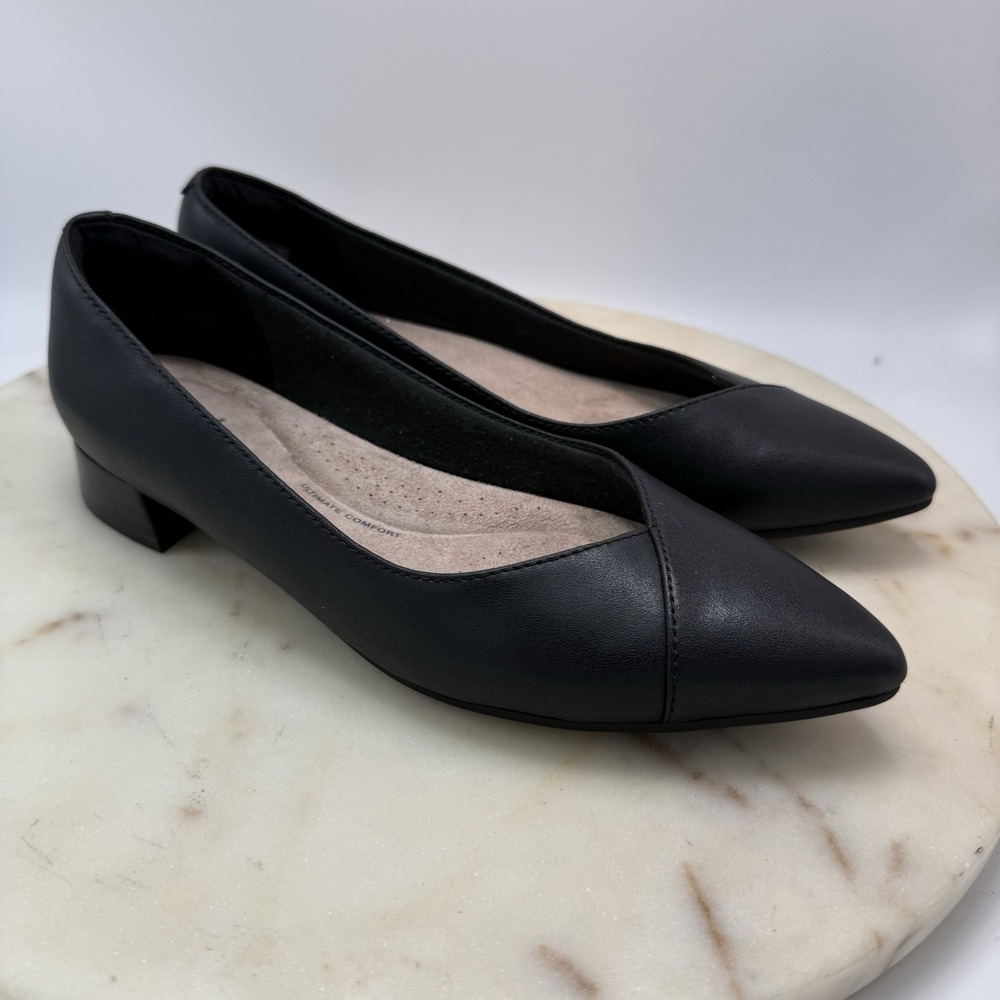 Clarks Collection Women's Black Leather Natalyn Wish Pointed Low Heel Flats 6W